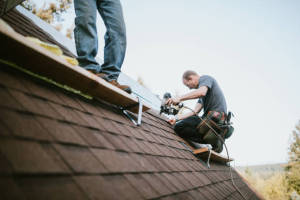 Local Roofers in Erie Ins Exchange, PA